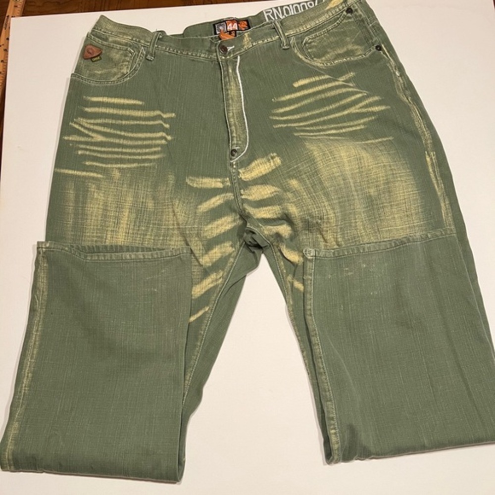 EUC Akademiks Men's Green Pants Size 44x32 🔥🔥 (D3)‎